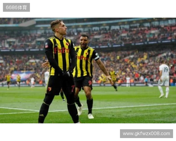 世体：巴萨不想让贝尔纳尔重蹈覆辙；球员团队冬窗会做评估